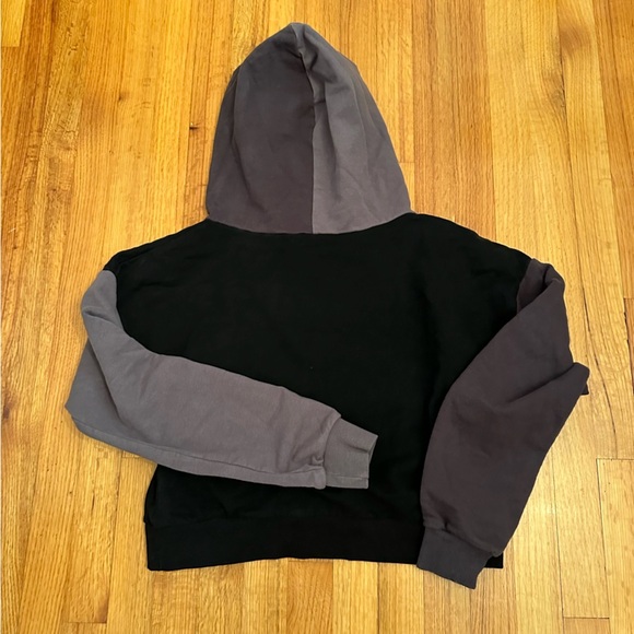 Buff Bunny crop Sweatshirt Size M (j10 - Picture 7 of 10